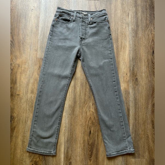 Levi’s Wedgie Straight Jeans - Picture 1 of 2